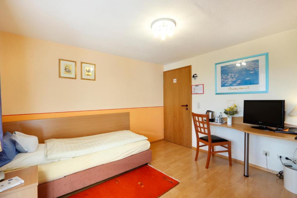 Hotel Pension Stern Bad Buchau Rum bild