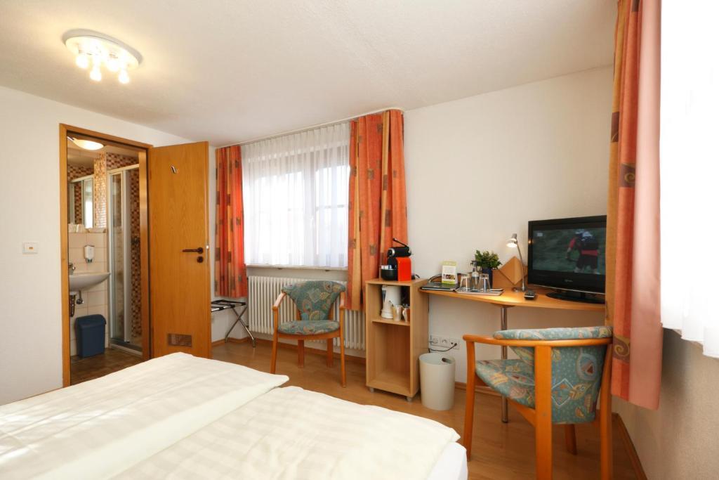 Hotel Pension Stern Bad Buchau Rum bild