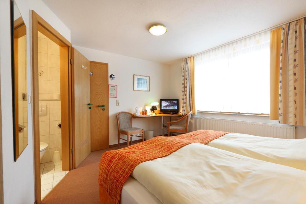 Hotel Pension Stern Bad Buchau Rum bild
